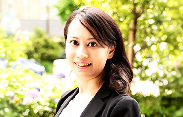 【ゆうらホールディングス株式会社】佐々木 歩美 様のインタビューを表示する