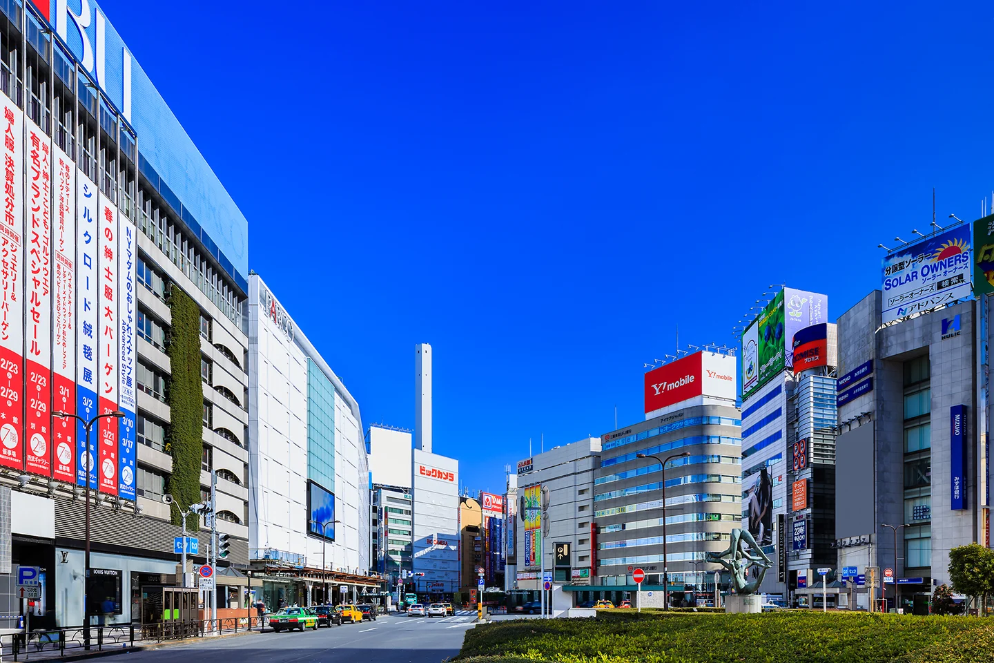 池袋駅周辺の街並み