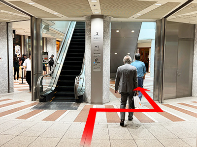 西新宿駅からの雨の日ルート 道順2の写真