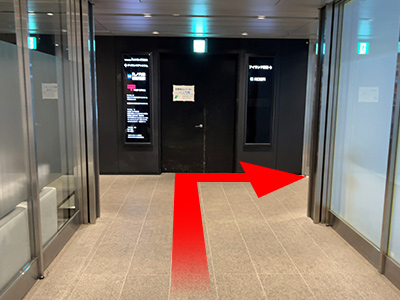 西新宿駅からの雨の日ルート 道順8の写真