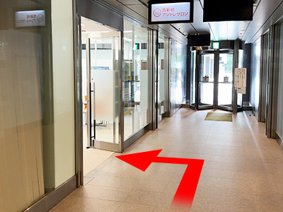 西新宿駅からの最短ルート 道順8の写真