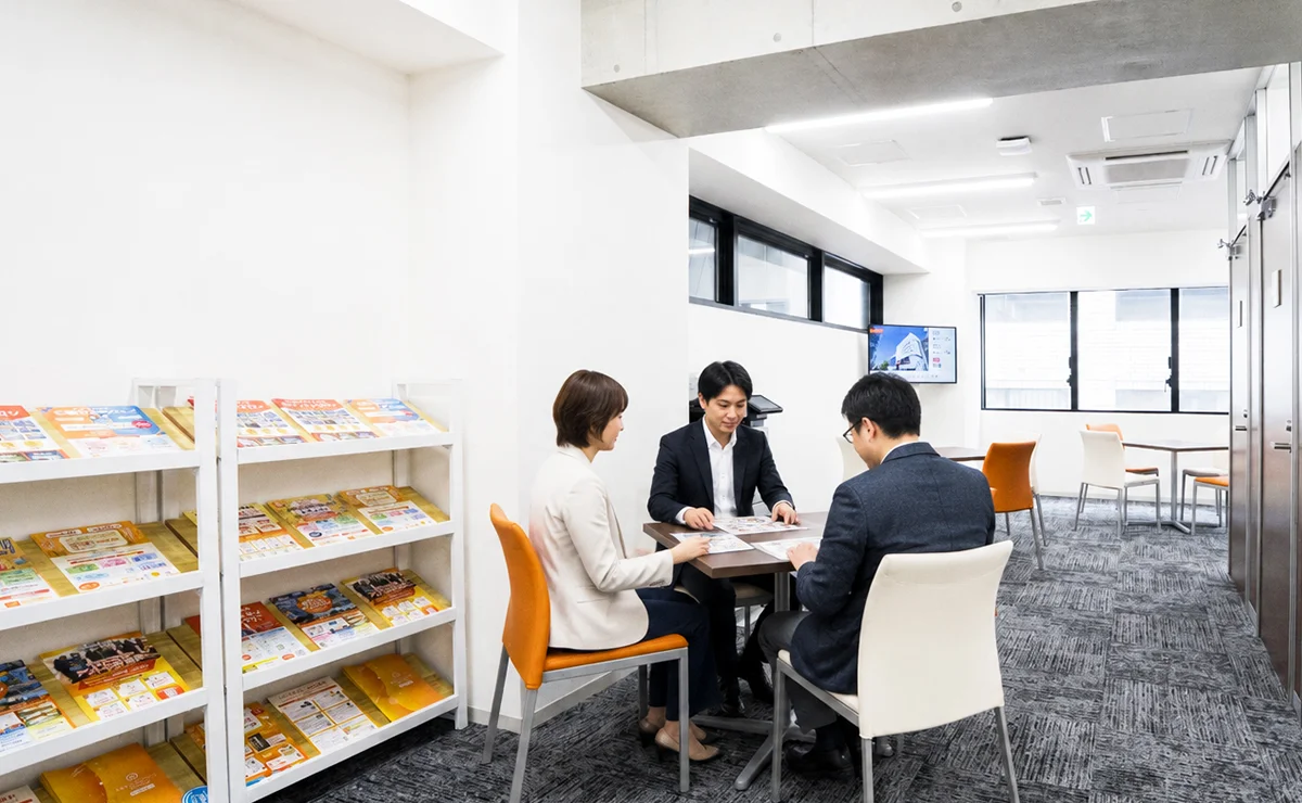 大宮東口アントレサロンの無料オープンラウンジ