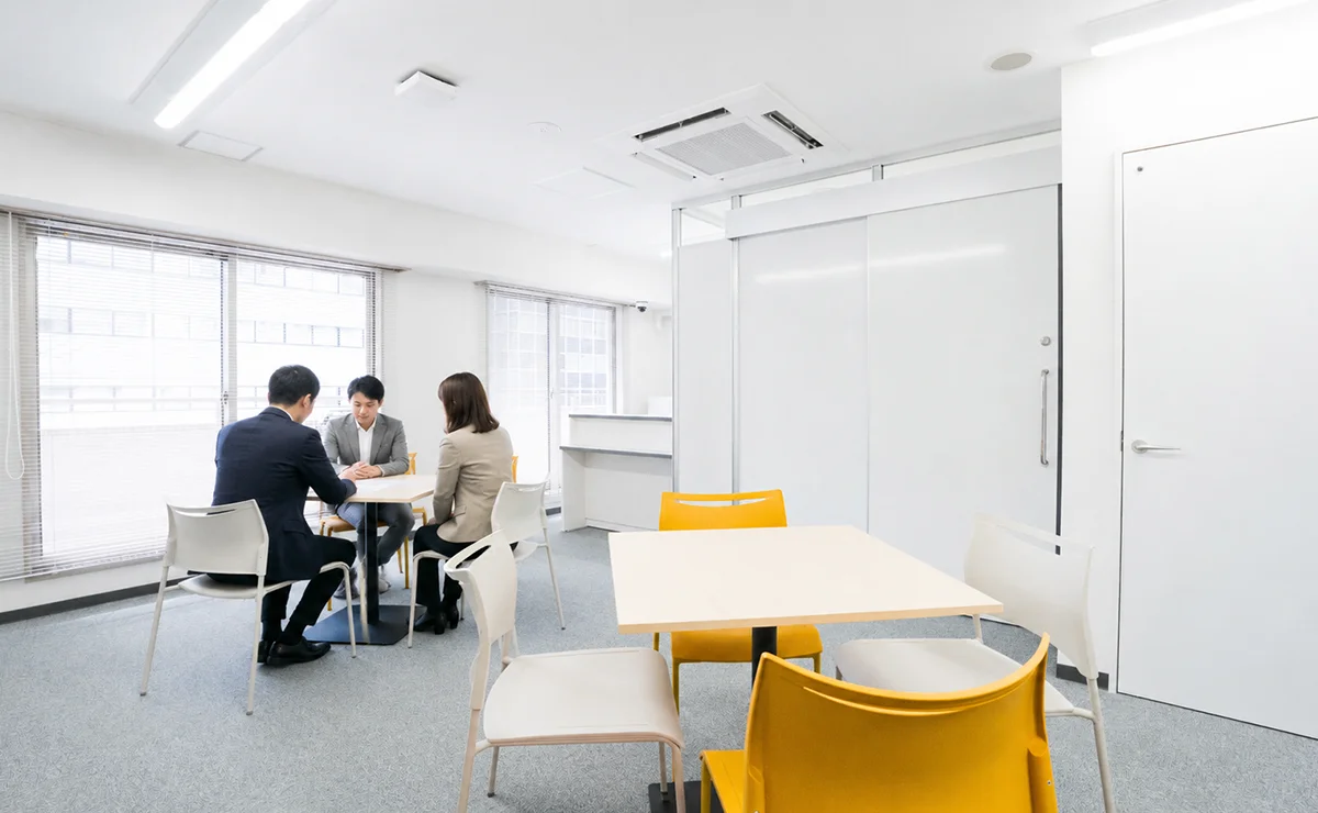 田町アントレサロンの無料オープンラウンジ