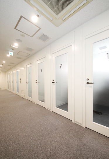 ZXY 新宿東口｜レンタルオフィスならアントレサロン